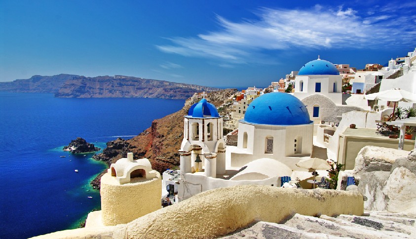 Santorini Island's Weekend Vacation
